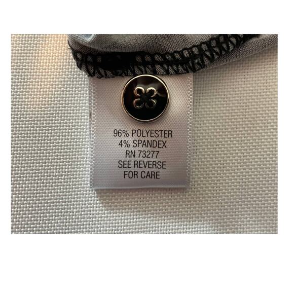 Croft and Barrow Size L Tunic. 3/4 Sleeve.  Grey w/design - Picture 4 of 16